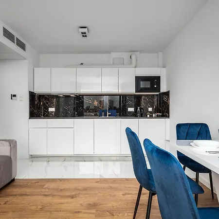 Modern Apartment *